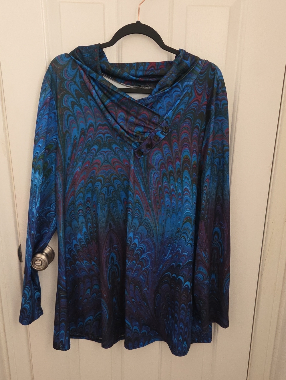 Blue Multicolor Swirl Long-Sleeve Tunic Top Lily by firmiana